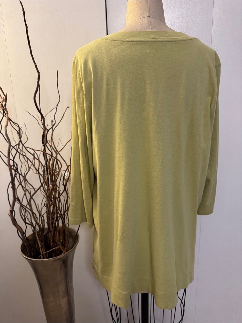 J. Jill Soft V-Neck Light Green Tunic - Picture 4 of 6